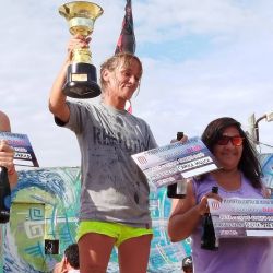 El pique estuvo por debajo de lo esperado. Los especialistas coincidieron en que la temperatura del agua, más elevada que otros años, pudo haber empujado a las corvinas a refugiarse algunos metros mar adentro.