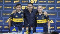 Santiago Ascacibar y Ángel Romero junto a Juan Román Riquelme