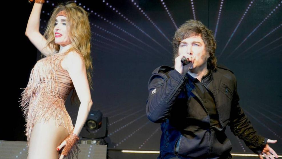 Javier Milei asistió al Teatro Roxy, donde Fátima Florez protagoniza el espectáculo “Fátima Universal”. 28012026