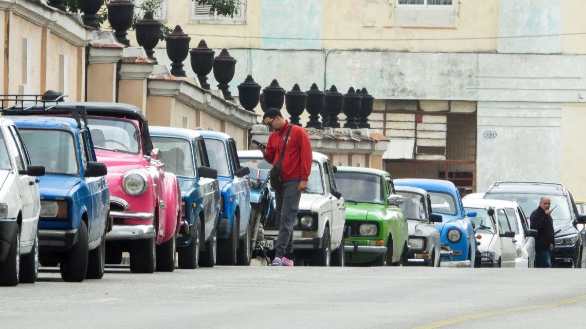 Vehicles wait in line to refuel at a petrol station in Havana on January 30, 2026.