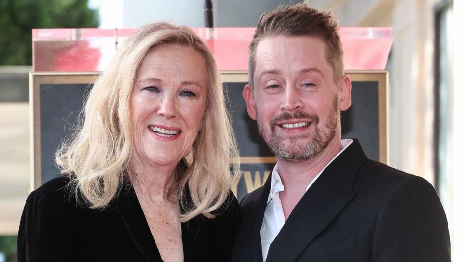 Macaulay Culkin y Catherine O'Hara