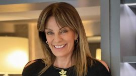 El truco de Nequi Galotti para elevar un vestido lencero con el accesorio más chic del verano