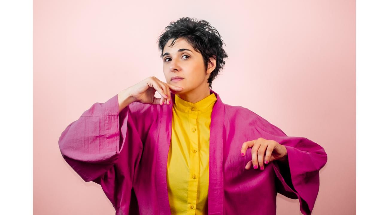 Ariana Caruso y el arte de entrenar la presencia: cuerpo, voz, energía y acción en escena