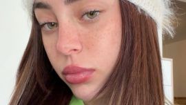 Nicki Nicole brilla en la alfombra roja de los Grammys: look etéreo, romanticismo oscuro y foto con una mega famosa