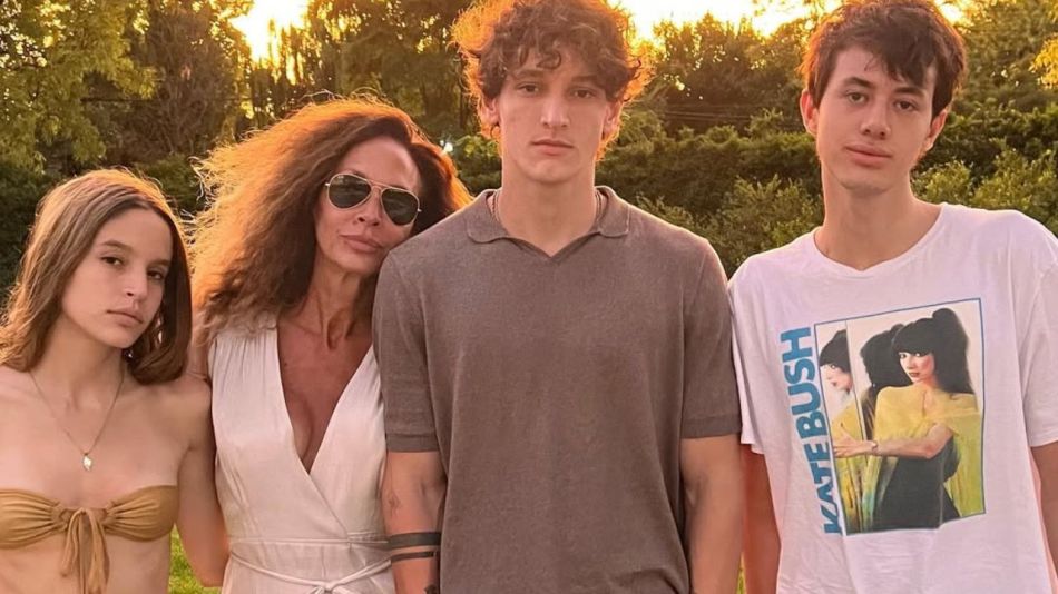 Ana Paula Dutil y sus hijos
