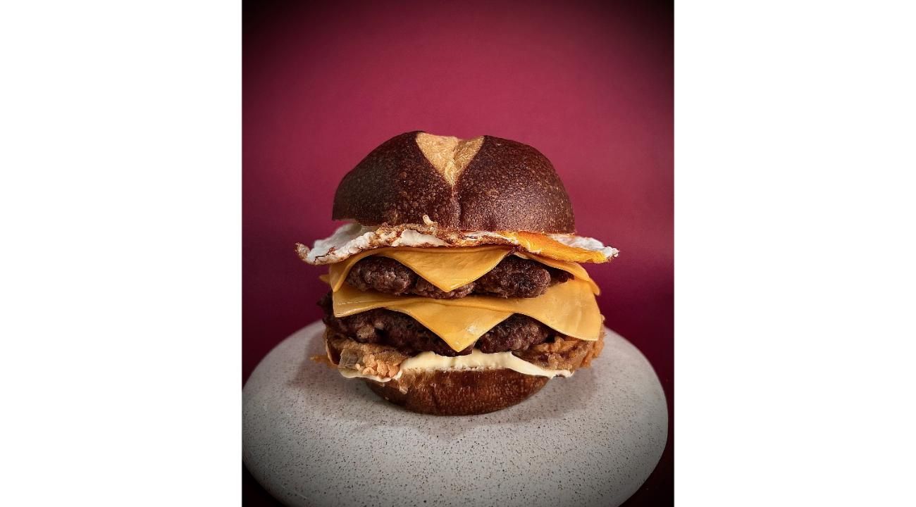 Sandwichs en Pan de Pretzel, La Gloria vuelve a marcar tendencia en Zona Sur