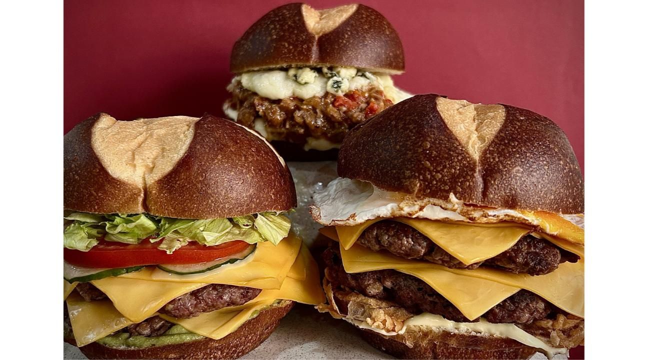 Sandwichs en Pan de Pretzel, La Gloria vuelve a marcar tendencia en Zona Sur