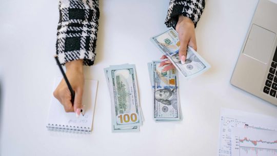 Signos del zodiaco: cuáles verán mejorar su situación económica en los próximos días