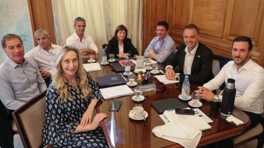 La Mesa Política vuelve a reunirse: el desgaste por escándalo de Adorni y la necesidad de retomar la iniciativa