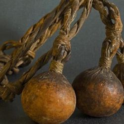 Las boleadoras eran una de las armas más usadas por los gauchos de esa región bonaerense.