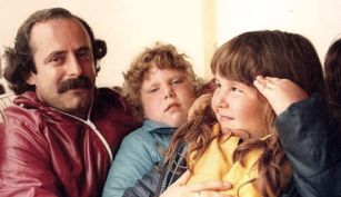 Soledad y Malena junto a Jorge Guinzburg