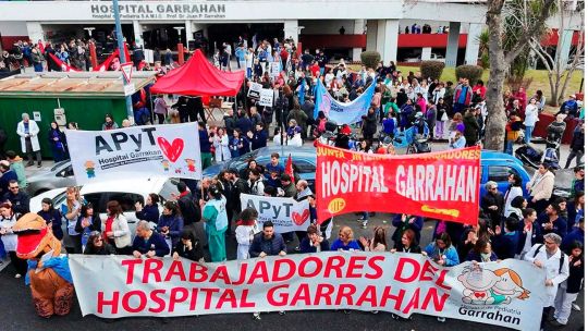 El Garrahan, otra vez al rojo vivo: denuncian vaciamiento, "terror laboral" y convocan a una asamblea general