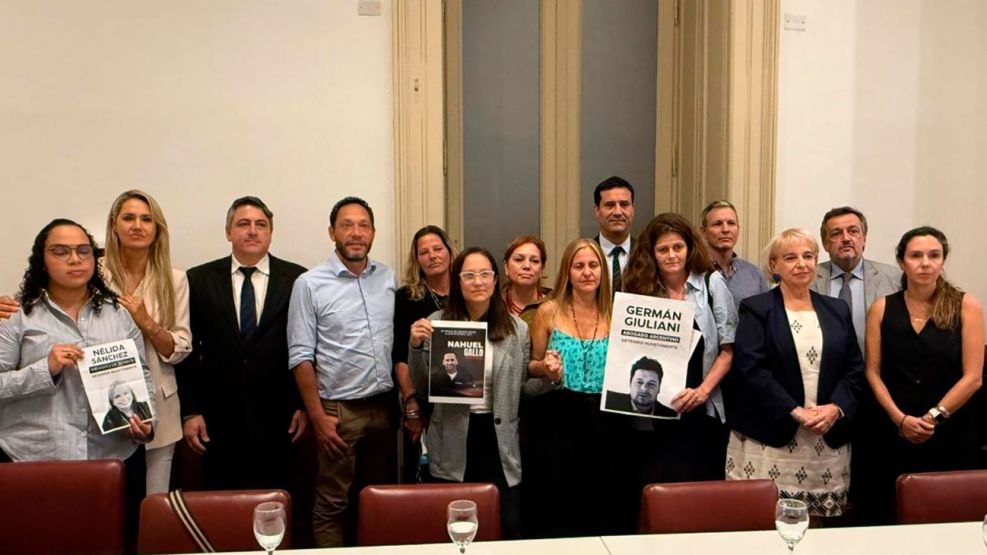 Familiares de Gallo y Giulian 04022026