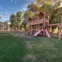 Tres Pinos: volver a la infancia, proyectar el futuro