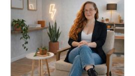 Entrevista a Victoria Hernando – Innovar, comunicar y diseñar el futuro del aprendizaje en la era de la IA