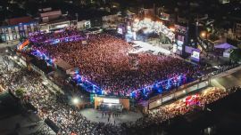 El Festival Provincial del Fernet llega a la Plaza Próspero Molina de Cosquín