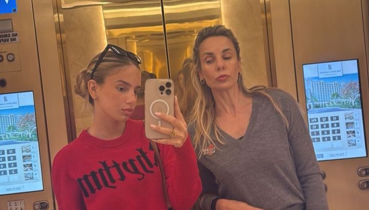 Julieta Cardinali mostró las mejores fotos de su viaje a Miami con Charo Calamaro: "Vacaciones con mi bebé"