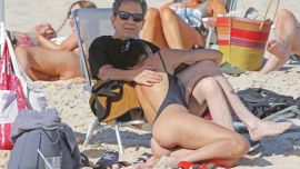 Andrés Calamaro y Natalí Franco, descansan en las playas de Punta Del Este