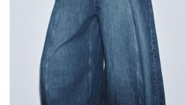 Jeans y pantalones anchos que se arrastran: la última tendencia 2026