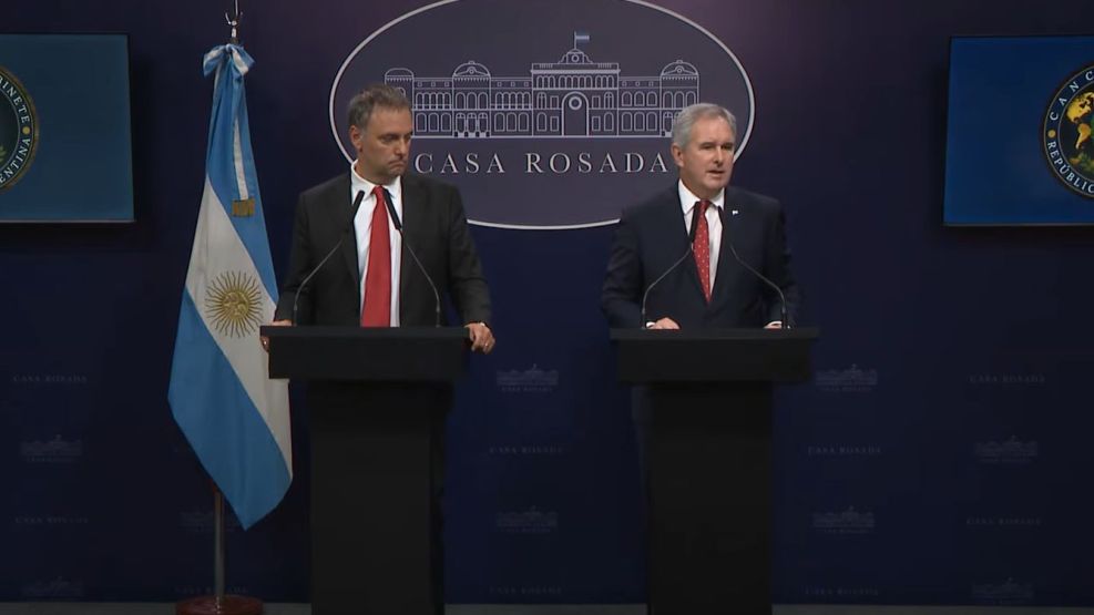 Manuel Adorni y Pablo Quirno