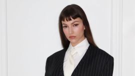 A días de ser mamá, Úrsula Corberó compartió un tierno paseo por Madrid junto a Ricardo Darín: el video