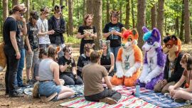 Un fenómeno social que pasó de las redes sociales a parques y plazas públicas