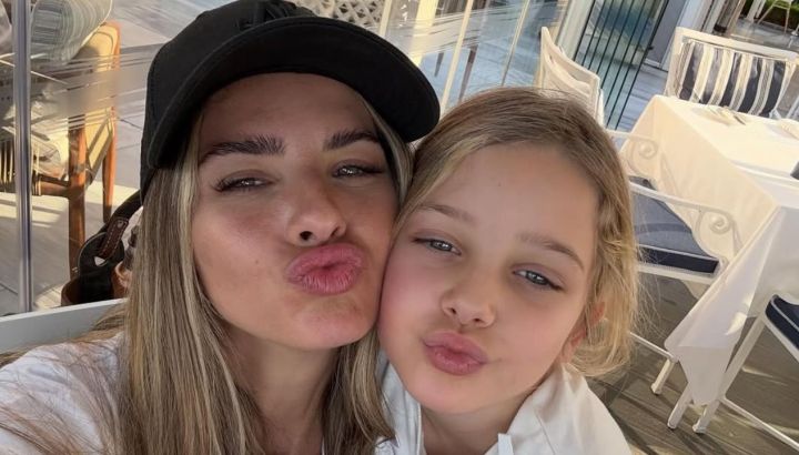 Así fue el cumpleaños de Magnolia Vicuña: Stranger Things, inflables XXL y un detalle que llamó la atención en la foto familiar