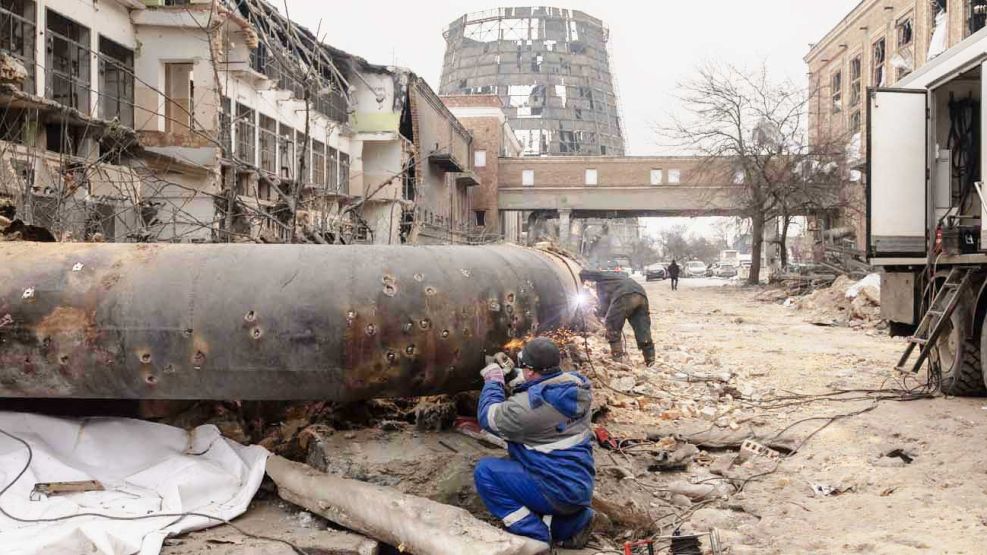 08_02_2026_ucrania_reparacion_darnytska_afp_g