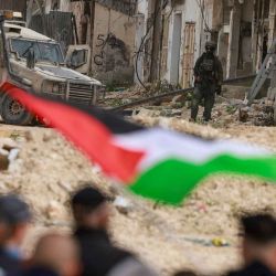 Los palestinos protestan después de que soldados israelíes bloquearan la entrada del campo de refugiados palestinos Nur Shams en la ocupada Cisjordania. Foto de Jaafar ASHTIYEH / AFP | Foto:AFP