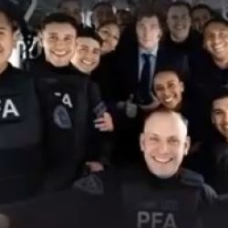 Javier Milei con PFA | Foto:CEDOC