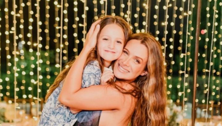 Así fue el cumpleaños de Francesca, la hija de Cami Homs y Rodrigo de Paul, con una gran pool party