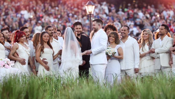 El casamiento durante el espectáculo de medio tiempo de Bad Bunny en el Super Bowl fue real