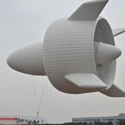 La primera turbina eólica flotante de uso urbano del mundo ya es realidad.