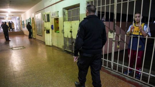 El Gobierno lanzó un programa para bloquear celulares en las cárceles provinciales