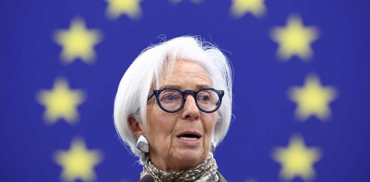 La presidenta del Banco Central Europeo (BCE), Christine Lagarde, habla para presentar el Informe Anual. Foto de FREDERICK FLORIN / AFP