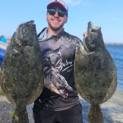 El porte de las capturas es mediano, pero aparecieron algunos lenguados que sorprendieron, aunque son los menos. 