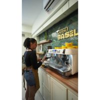 La apertura de Casa Basile y el vínculo con West Indian