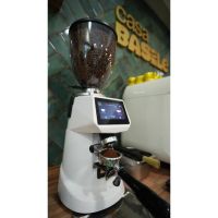 La apertura de Casa Basile y el vínculo con West Indian