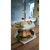 La apertura de Casa Basile y el vínculo con West Indian