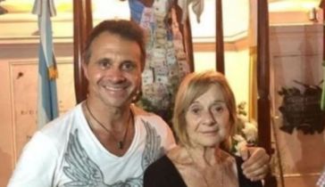 Sergio Lapegüe y su madre