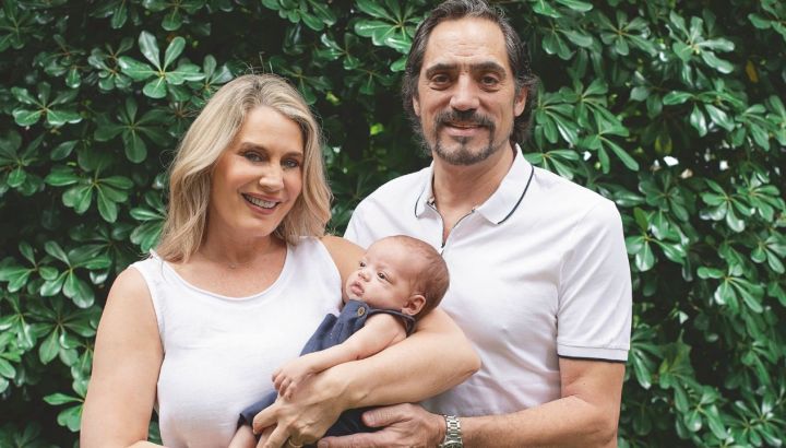 Rocío Marengo posó en exclusiva junto a Eduardo Fort y su hijo, Isidro