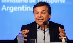 Diego Giuliano es diputado de la Nación por la provincia de Santa Fe (UP)