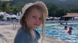 Anita García Moritán revivió la tendencia de los '90: la camisa cuello XL que causó furor