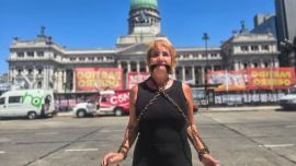 Adorni sacudió a Nancy Pazos por encadenarse frente al Congreso