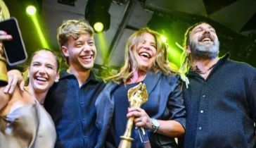 Barbie Vélez, Nacho Castañares, Nazarena Vélez y Santiago Caamaño