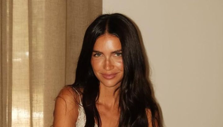 Zaira Nara apostó al abrigo furry coat y dio cátedra de un look chic