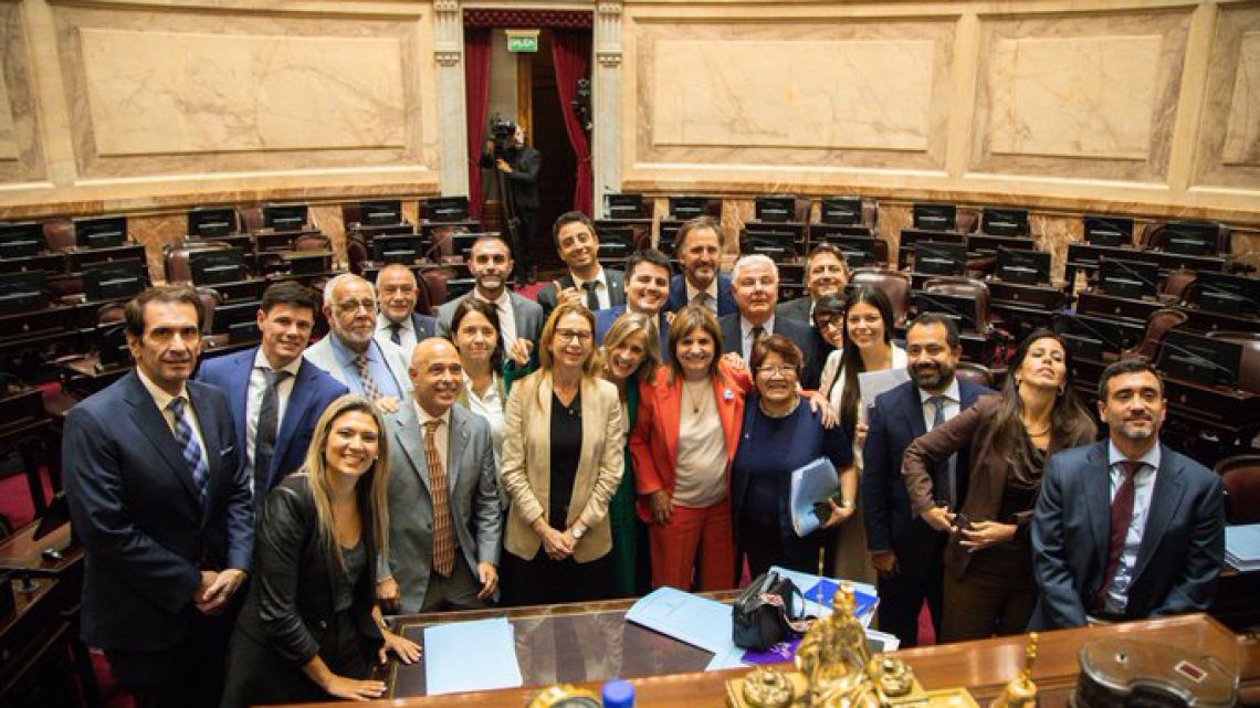 Revés para el gobierno: eliminarían el artículo 44 de la reforma laboral