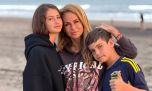 Así son las vacaciones de Sabrina Rojas y sus hijos, en medio de la internación de Luciano Castro: relax, sorpresas y pura playa