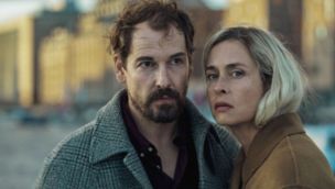 Miniserie Unfamiliar