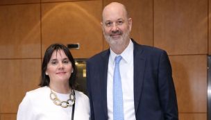 El ministro de Desregulación y Transformación del Estado, Federico Sturzenegger, junto a su esposa, María Josefina Rouillet